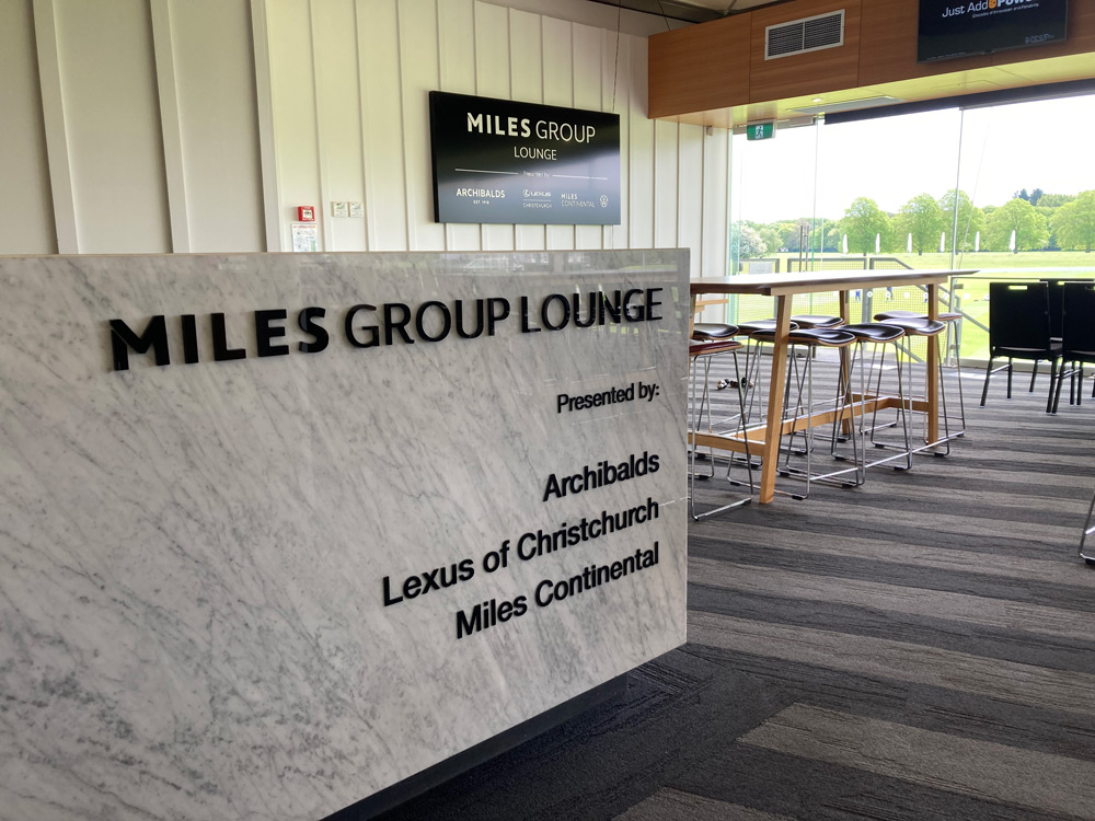 Miles Group Lounge